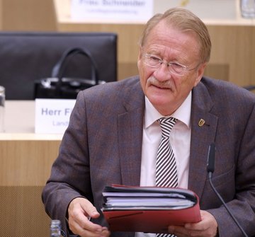 Ausschuss-Chef Drexler (SPD) zu Zeuge Wied: "Sie können uns doch hier nicht verarschen!"