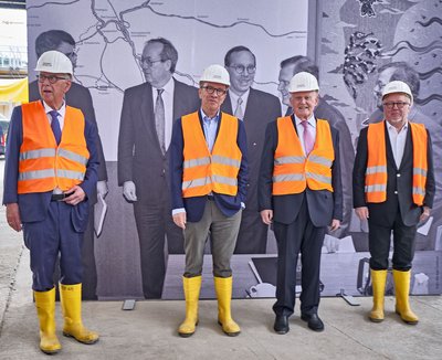 Die Künstlergruppe "DB Kollektiv". Foto: Joachim E. Röttgers Die Künstlergruppe "DB Kollektiv". Foto: Joachim E. Röttgers
