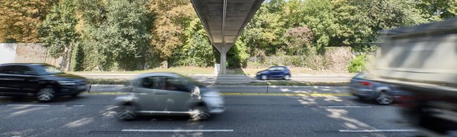 Quer zur Stadtautobahn