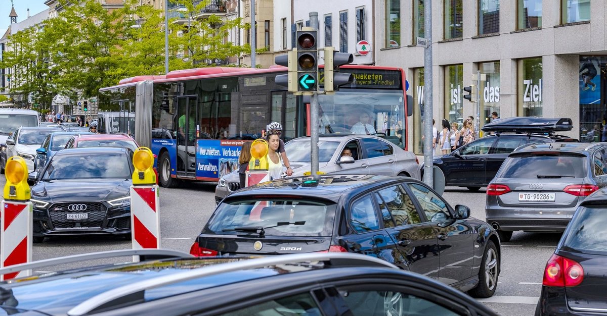 Baden-Württemberg soll freundlicher für Bus-, Bahn-, Rad- und Zu-Fuß-Reisende werden. Fotos: Joachim E. Röttgers 