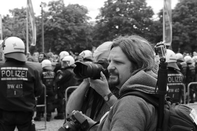 Alfred und Nico Denzinger bei der Arbeit. Foto: Timo Kabel