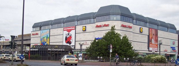 Kaufhaus mit Schienenanschluss: heutiges Altonaer Bahnhofsgebäude. Foto: Martin Dieter
