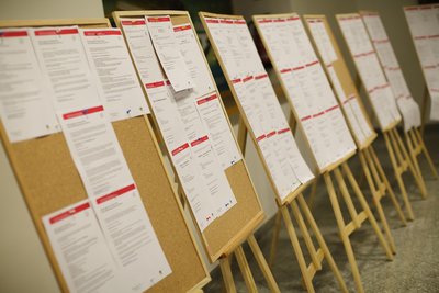 An Job-Angeboten mangelt es nicht: Stellenbörse in Barcelona.