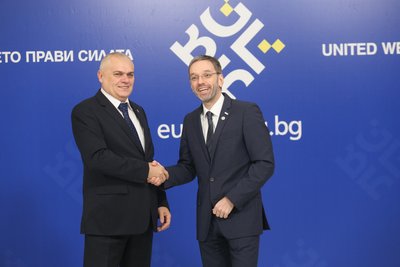 FPÖ-Innenminister Herbert Kickl (rechts) mit seinem bulgarischen Amtskollegen Valentin Radev. Foto: <a href="https://www.flickr.com/photos/eu2018bg/39888510451/" title="Original auf Flickr" target="_blank"> Kiril Konstantinov/Flickr</a>, <a href=" https: