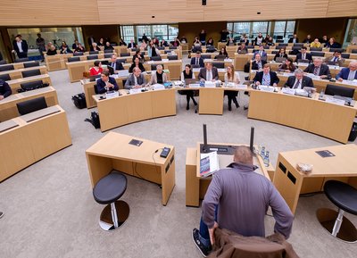 Brandt bei der Anhörung im Ausschuss.