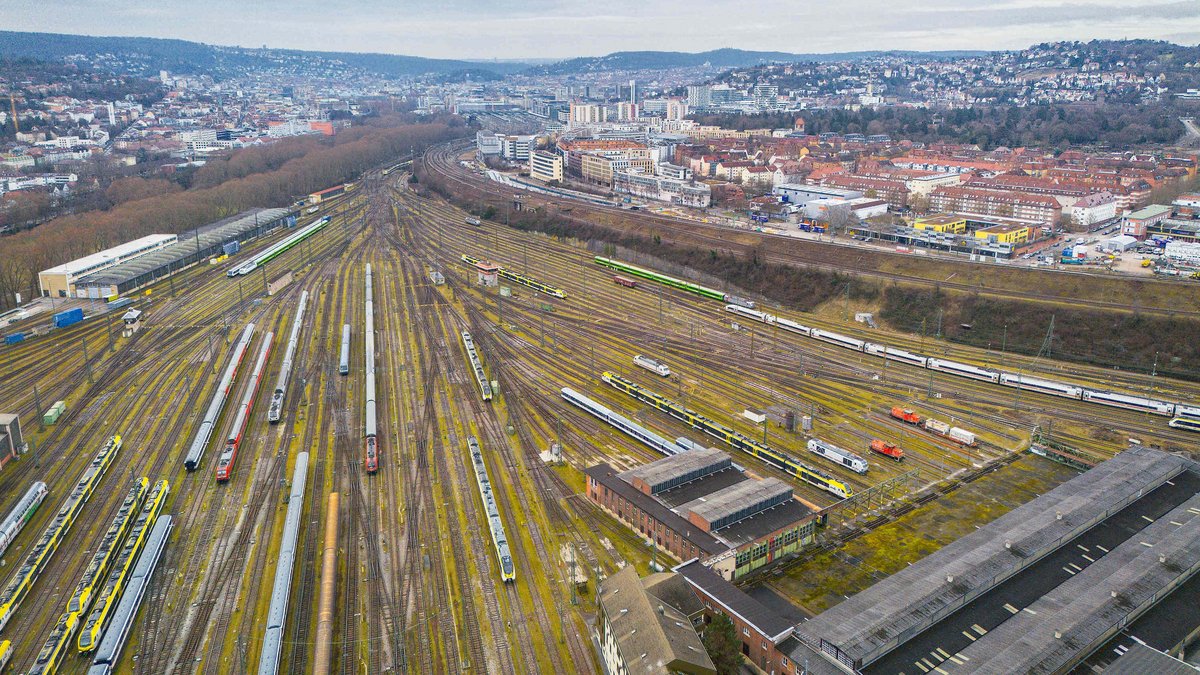 Und auf dem vielleicht einmal freiwerdenden Gleisfeld könnte vielleicht, vielleicht ein neues Stadtquartier entstehen.