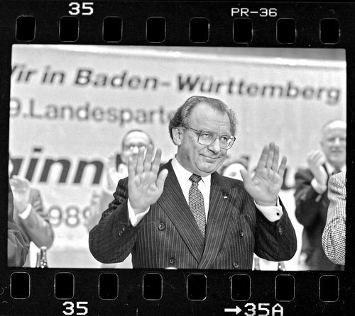 Er hätte seine Basis zu Loyalität verpflichtet: Lothar Späth, hier 1989 beim Parteitag in Heilbronn.