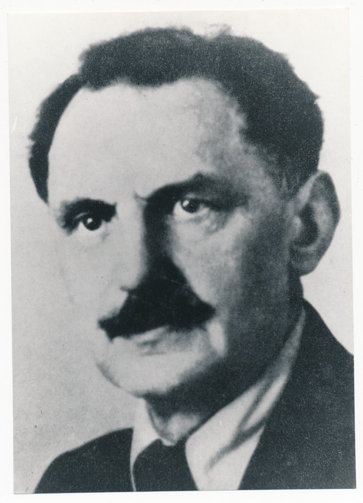 Heinrich Jasper (1875–1945) wird nach dem Ersten Weltkrieg SPD-Ministerpräsident des Freistaats Braunschweig. Von 1933 bis 1939 und ab 1944 ist er in KZ-Haft. Im Februar 1945 stirbt er in Bergen-Belsen. Foto: Stadtarchiv Braunschweig Heinrich Jasper (1875–1945) wird nach dem Ersten Weltkrieg SPD-Ministerpräsident des Freistaats Braunschweig. Von 1933 bis 1939 und ab 1944 ist er in KZ-Haft. Im Februar 1945 stirbt er in Bergen-Belsen. Foto: Stadtarchiv Braunschweig