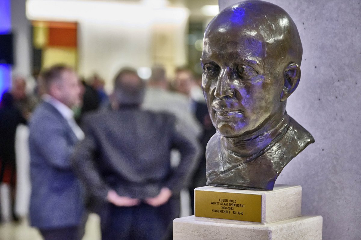 Keine demokratische Lichtgestalt: Eugen-Bolz-Büste im baden-württembergischen Landtag, angefertigt von Fritz von Graevenitz – der zuvor schon Hitler porträtiert hatte und von diesem in die "Gottbegnadeten-Liste" der wichtigsten Künstler aufgenommen wurde. Foto: Joachim E. Röttgers