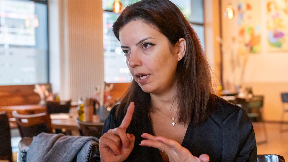 Architektin Nada Soueidi berichtet von Kolleg:innen, die es in anderen deutschen Städten viel einfacher hatten. Fotos: Joachim E. Röttgers