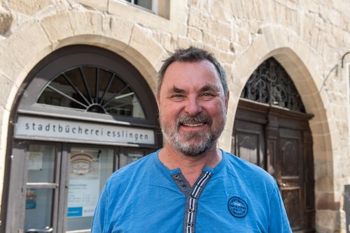 Hermann Beck, Vorsitzender des Fördervereins Stadtbücherei.  Hermann Beck, Vorsitzender des Fördervereins Stadtbücherei.