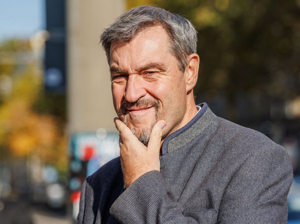 Markus Söder (CSU) will die Grünen aus dem Spektrum akzeptabler Gesprächspartner streichen. Foto: Steffen Prößdorf, CC BY-SA 4.0