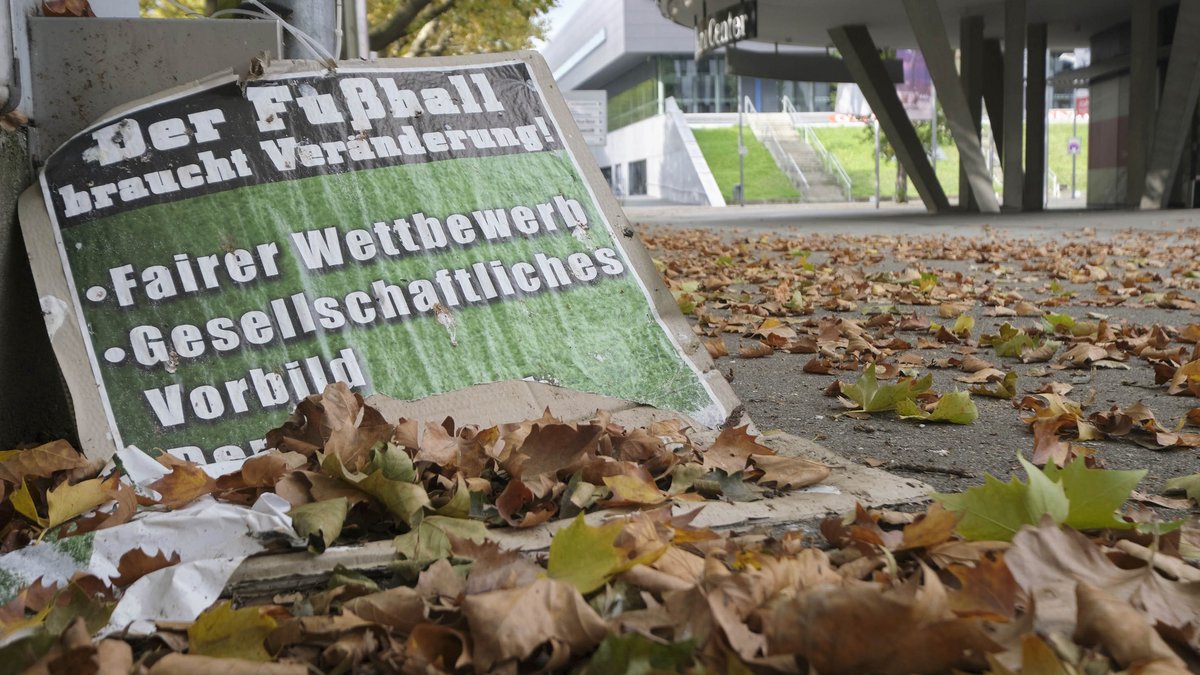 Bei den Männern läuft's wenig vorbildhaft? Fokus auf den Frauen-Fußball, gerade rechtzeitig zur WM. Foto: Joachim E. Röttgers