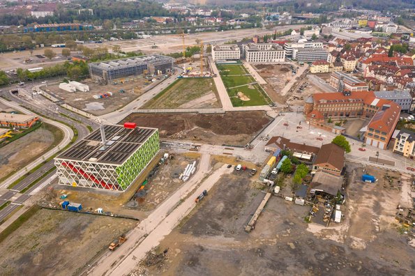 Anderer Blickwinkel macht's nicht wirtlicher. Fotos: Max Kovalenko