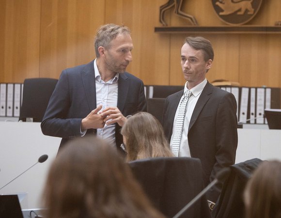 Die Verteidiger Benjamin Düsberg (links) und Mathes Breuer.