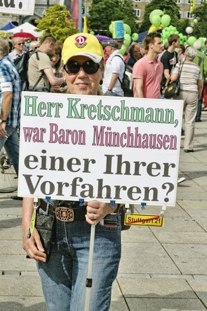 Währendessen baut die Bahn wie verrückt. Foto: Martin Storz