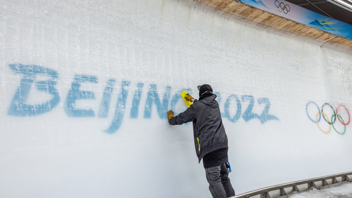 Ein Stuttgarter Architekt hat den Pekinger Eiskanal gebaut, und der funktioniert. Foto: APA/EXPA/Johann Groder