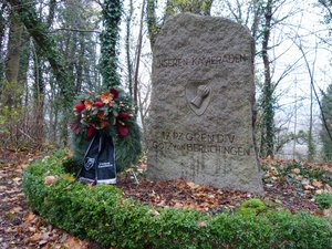 SS-Gedenkstein für die 17. Panzergrenadier-Division Götz von Berlichingen.