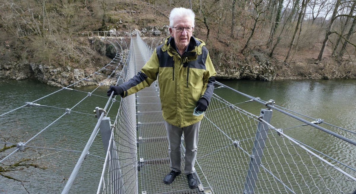 Daheim im Donautal, wo er über fast jeden Halm und dessen lateinischen Namen Bescheid weiß. 