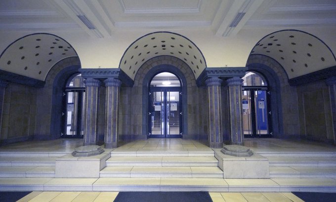 Schön ist es, das Hauptgebäude der Uniklinik. Aber unpraktisch.