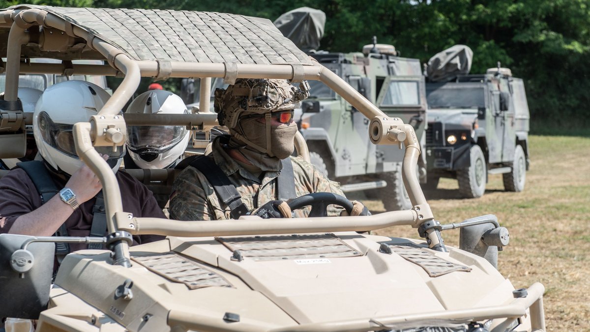 Insgesamt 80 Militärfahrzeuge wurden in Bruchsal zur Schau gestellt. 