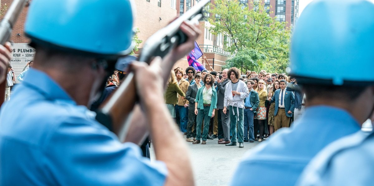 Chicago 1968: Tagelange Demonstrationen gegen den Vietnamkrieg – sieben Teilnehmer landen danach vor Gericht. Fotos: Niko Tavernise/Netflix