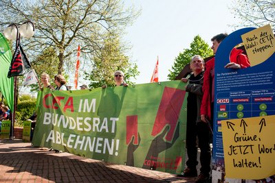 Demo am Rande des Grünen-Parteitags.