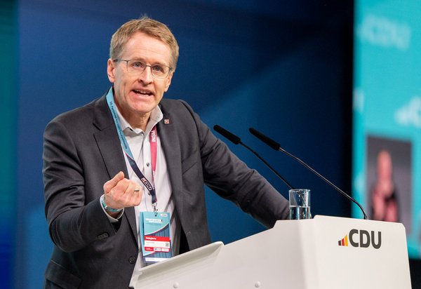 Schleswig-Holsteins MP Daniel Günther plädiert für eine Zuckersteuer.