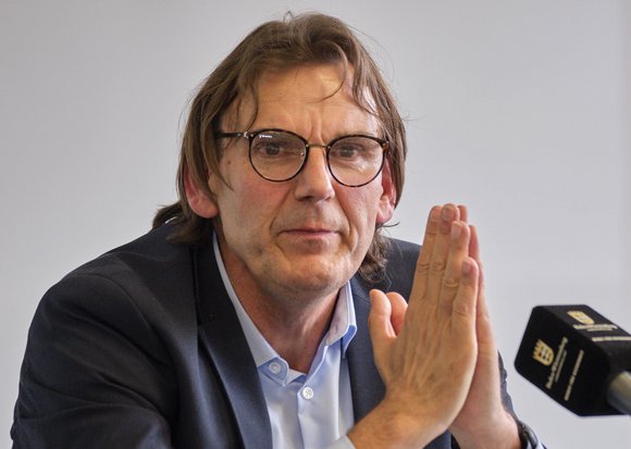 LKA-Chef Andreas Stenger mahnt Kooperation über nationale Grenzen hinweg an. Foto: Joachim E. Röttgers