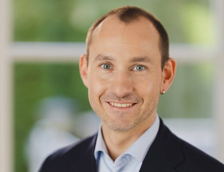 Böblingens OB Stefan Belz (Grüne) und sechs Amtskollegen fordern: Die Direktverbindung zum Hauptbahnhof Stuttgart muss bleiben. Foto: Benjamin Knoblauch