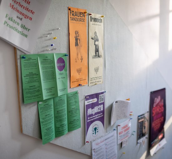 Im Sarah treffen sich Frauen zum Tanzen, Diskutieren oder Stricken.