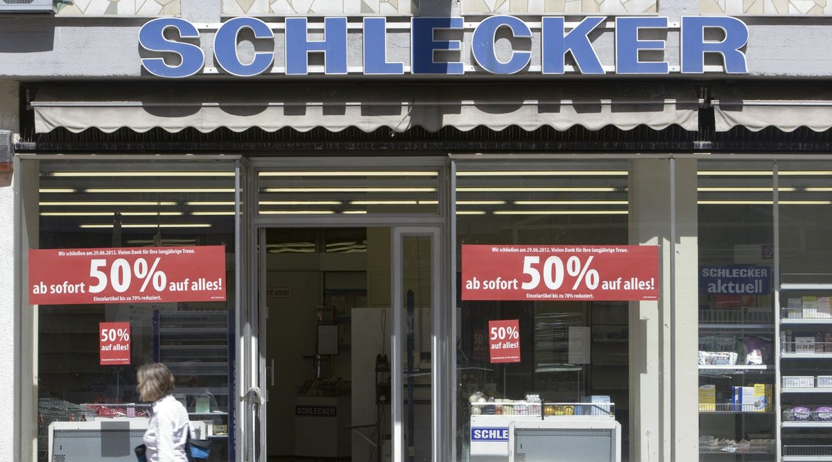 Schlecker-Filiale in Stuttgart im Sommer 2012 kurz vor der Schließung.