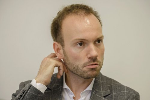 Wieso denn keine Provision nehmen? Ex-CDU-Führungsreserve Nikolas Löbel aus Mannheim.