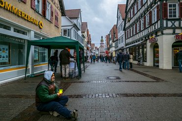 Die extreme Ungleichheit bliebe trotz Grundeinkommen, meint Butterwegge. Foto: Joachim E. Röttgers