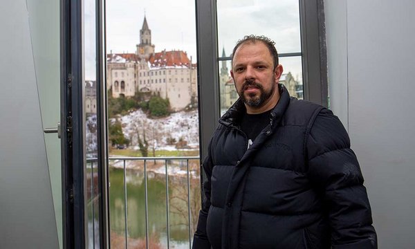 Gastronom und Investor Soufyen Charni im obersten Stock des Hotels.