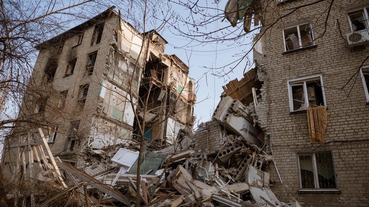 Kriegszerstörungen in der ukrainischen Stadt Awdijiwka, nahe der Frontline. Foto: picture alliance / Andre Luis Alves