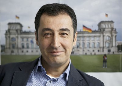 "Wir reden über dramatische Veränderungen, von Dürren, Ernteausfällen, Klimakriegen. Was heißt das für unsere Kinder?"