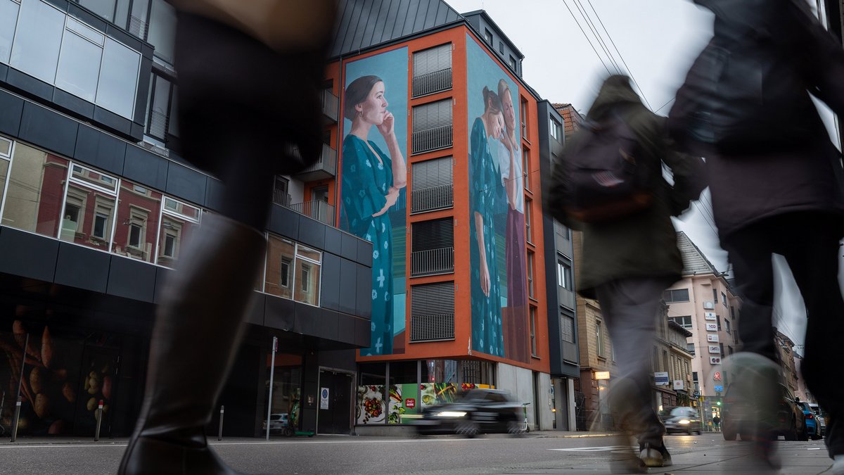 Mural von Eloise Gillow in der Schwabstraße, entstanden beim Pfffestival 2023. Foto: Julian Rettig
