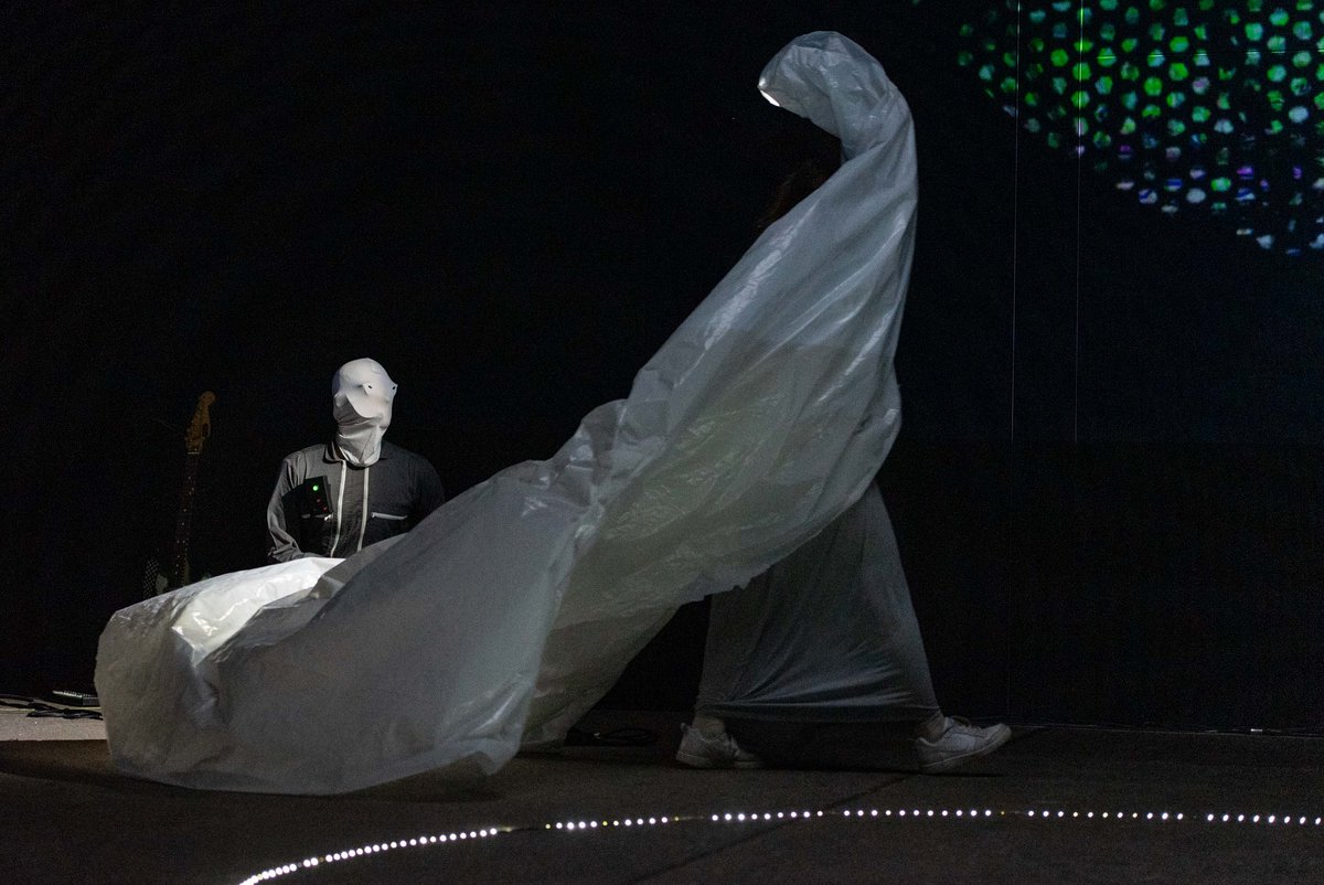 Geisterstunde. Geisterstunde.