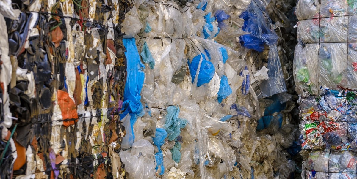 Frei nach einem großen Grünen: Weniger Plastik ist besser als mehr. Foto: Joachim E. Röttgers Frei nach einem großen Grünen: Weniger Plastik ist besser als mehr. Foto: Joachim E. Röttgers