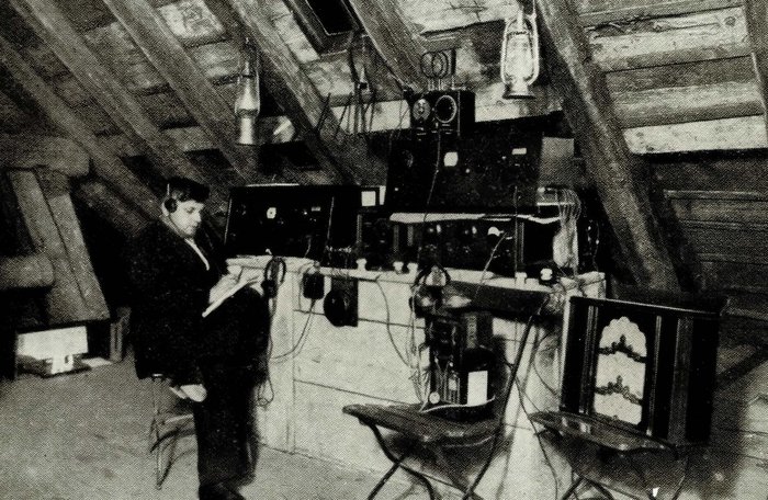 Fernempfangsstelle auf Schloss Solitude, 1929. Foto: SWR-Archiv