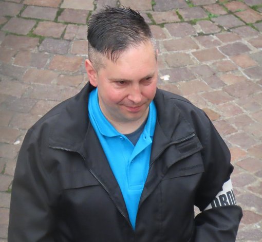 Stefan Hartmann, Vorsitzender der AfD Main-Tauber, und mehrere seiner Parteikollegen fungieren als Ordner. Foto: privat