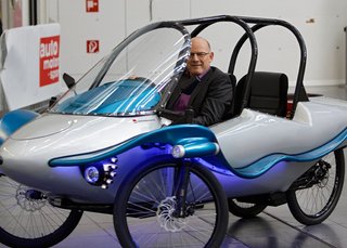 ... hat Verkehrsminister Hermann das Elektroleichtfahrzeug für sich entdeckt.