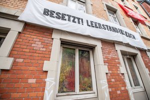 Das besetzte Haus in der Forststraße. 