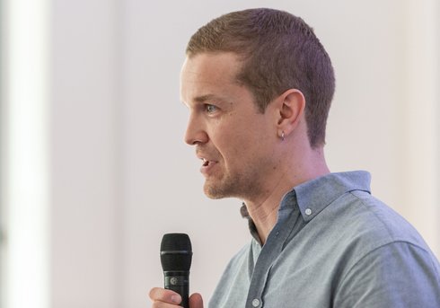 Lernen, zuhören, "bescheiden regieren" – Tipp von Erkki Perälä. Lernen, zuhören, "bescheiden regieren" – Tipp von Erkki Perälä.