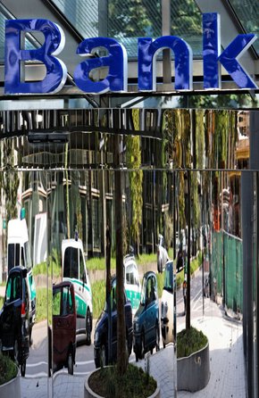 Ganz genau will auch die deutsche Politik oft nicht hinschauen.