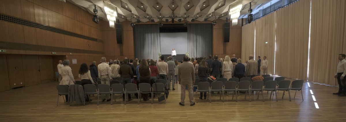 Braco guckt. Braco guckt.