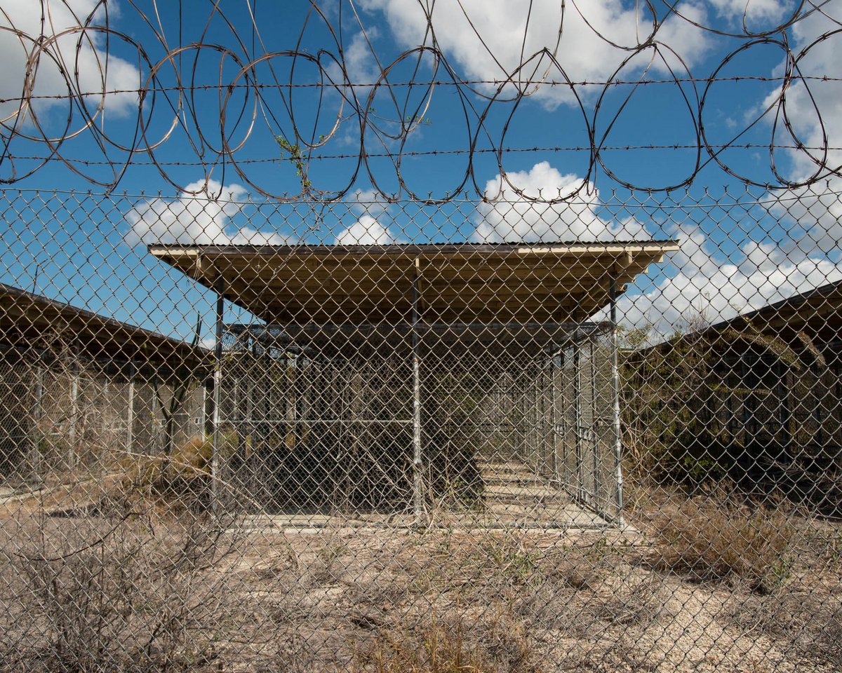 Camp X-Ray: Unterbringung der Insassen bis Ende April 2002. Kuba 2014.