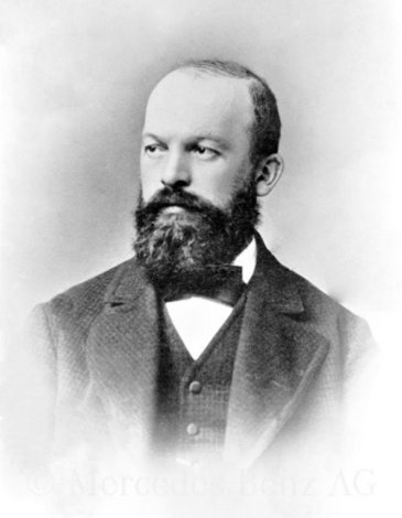 Gottlieb Daimler 1878. Foto: Mercedes-Benz AG, <a rel="nofollow" class="external text" href="https://mercedes-benz-publicarchive.com/marsClassic/de/instance/ko.xhtml?oid=579&relId=1001&resultInfoTypeId=172#prevId=41713" target="_blank" class="external-link-new-window">Link</a>