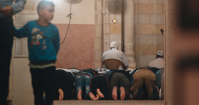 Szene in einer Moschee.